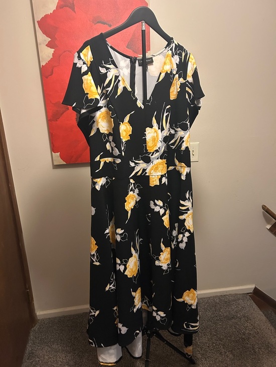 Lane Bryant Dresses & Skirts - Lane Bryant Black Maxi Dress with Yellow Floral Print